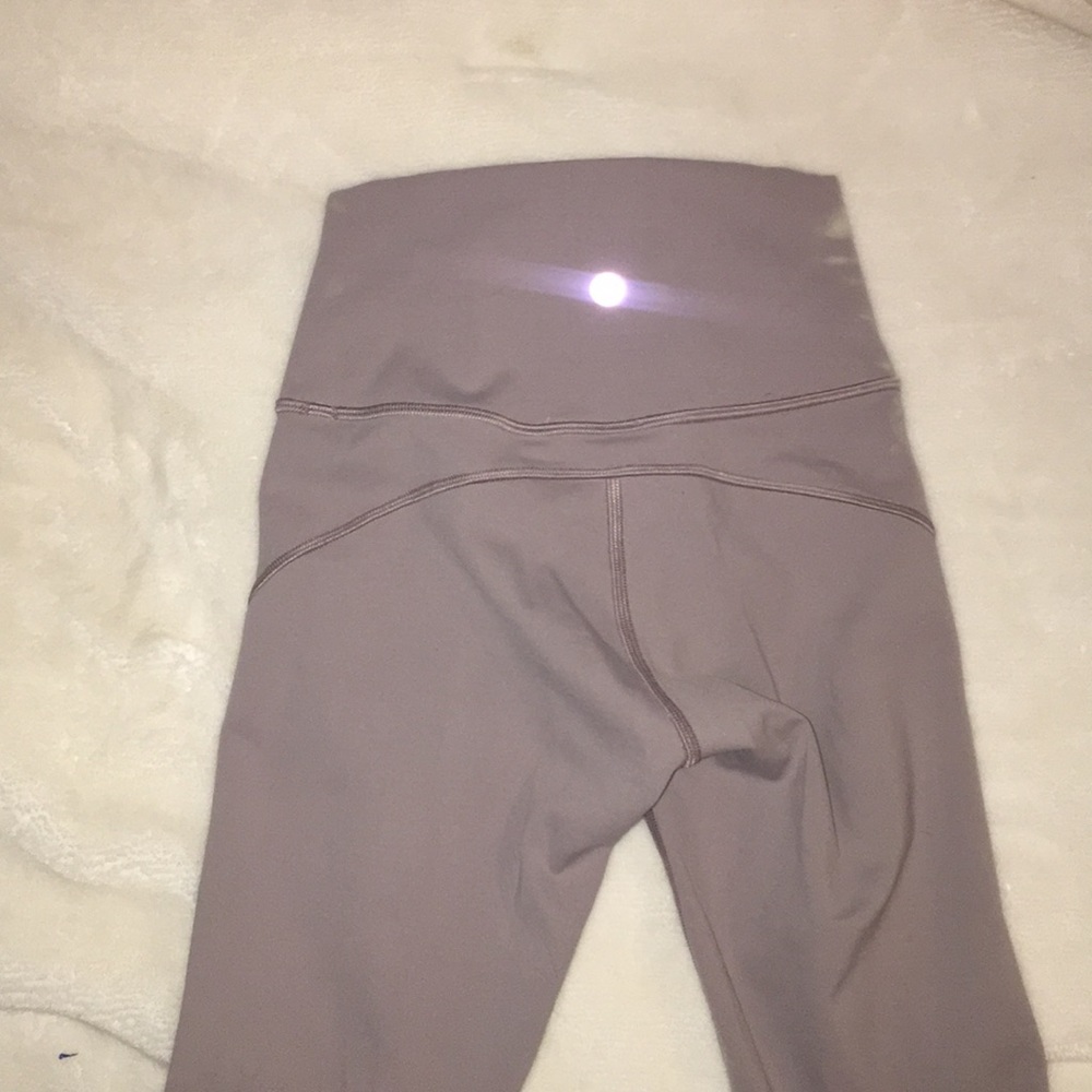 lululemon light purple 28 inch leggings size 4